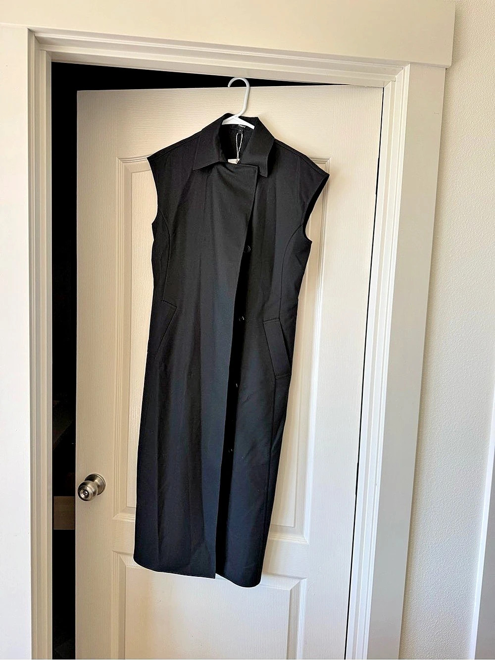 Theory Black Sleeveless Midi Dress Size Like New